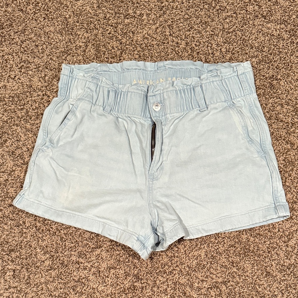 American Eagle Pale Blue Elastic Waist Mom Jean Shorts Sz. 10